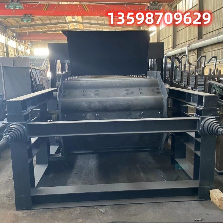 板喂機(jī)配件大型鱗板機(jī)耐磨加厚給料機(jī)槽板設(shè)備